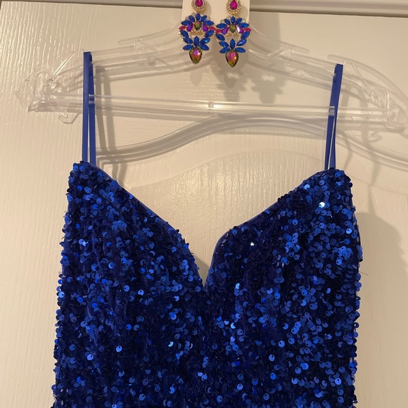 Bright royal blue evening gown with sparkle. 0-2(small) - Picture 3 of 6